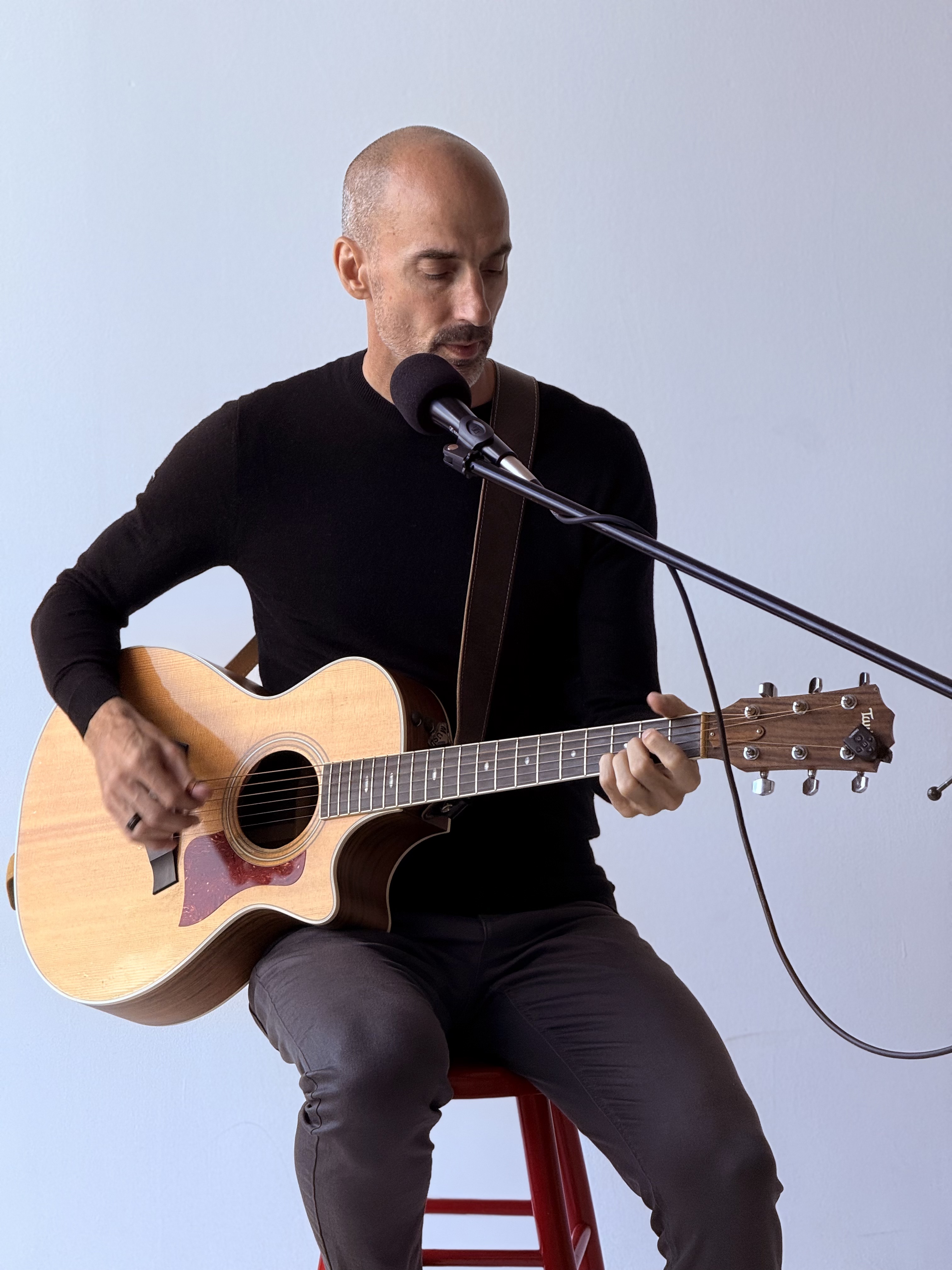 Mike James live